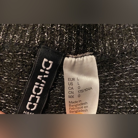 H&M Divided Womens Off The Shoulder Sweater Black Size Large - Picture 7 of 7